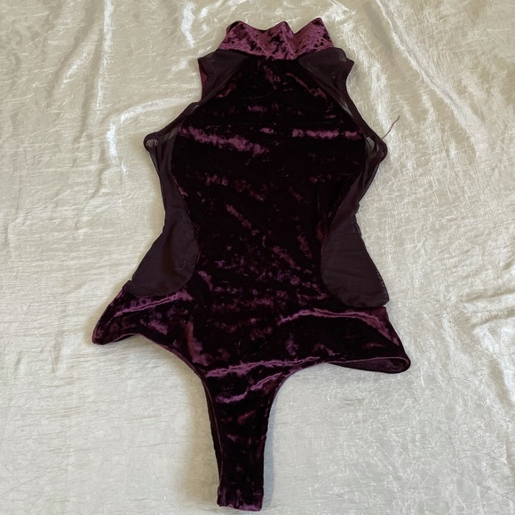 Purple mesh and crushed velvet bodysuit - Picture 2 of 8